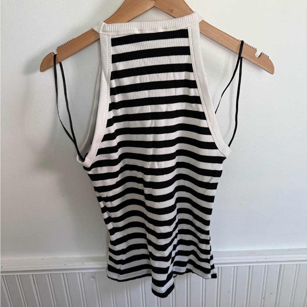 H&M tank - Picture 3 of 3